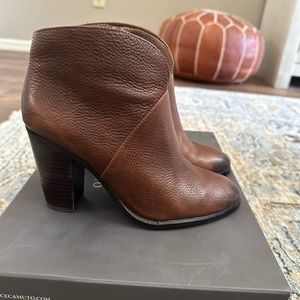 Vince Camuto Franell Bootie- Rich Cognac
